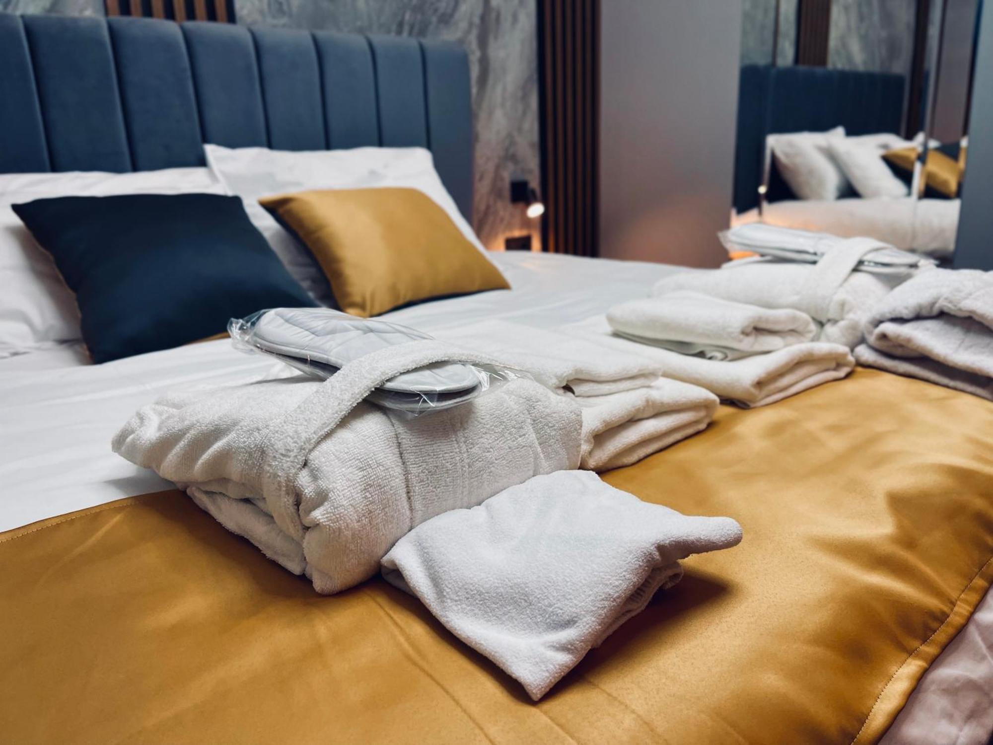 Mozaik Apartments & Spa - Modern 4-Star Apartments With Exclusive Private Spa Wellness In The City Center - Sauna, Jacuzzi, Turkish Bath - Free Parking, Wi-Fi - Rooms & Apartments Ćuprija Exterior foto